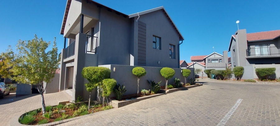 3 Bedroom Property for Sale in Wild Olive Estate Free State